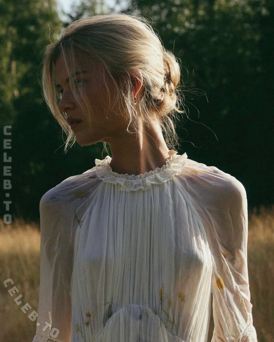 Lotta Emilie Stichler nude photo 2