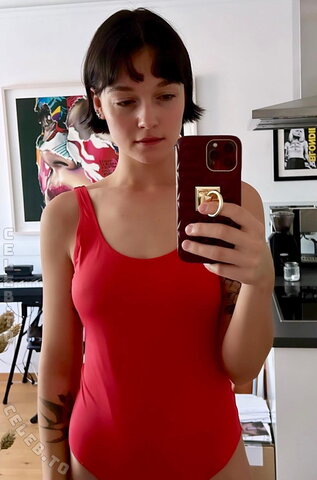 LOTTE (musikvonlotte) nude