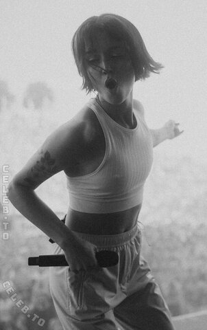 LOTTE (musikvonlotte) nude