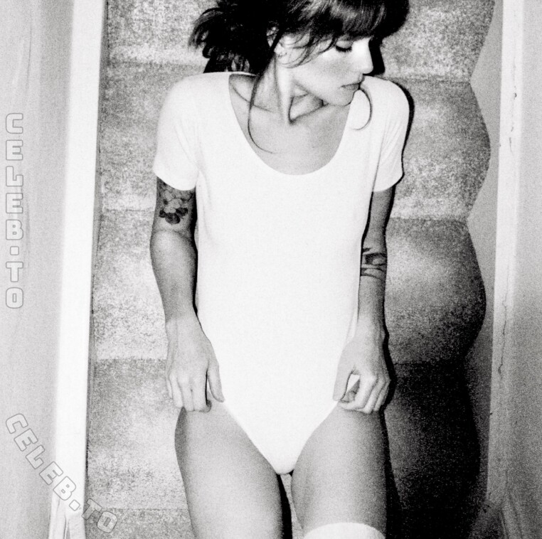 LOTTE (musikvonlotte) nude photo 3