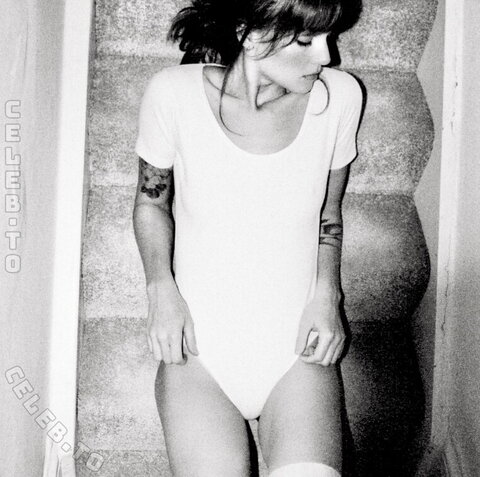 LOTTE (musikvonlotte) nude photo 3