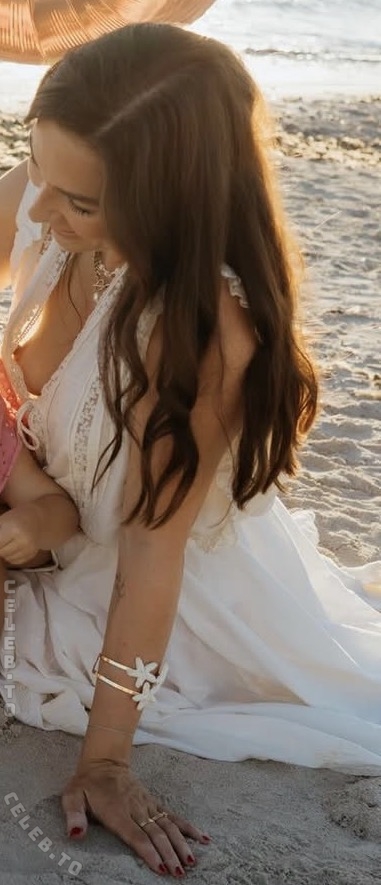 Loubeyou nude photo 1