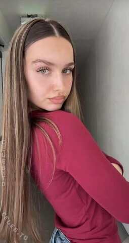 Louisa Jindaoui nude photo 19