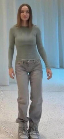 Louisa Jindaoui nude photo 18