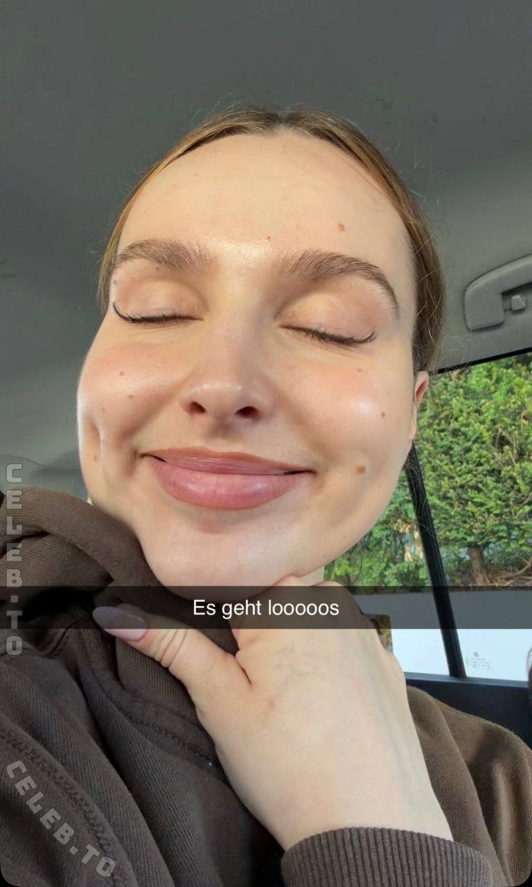 Louisa Jindaoui nude photo 3