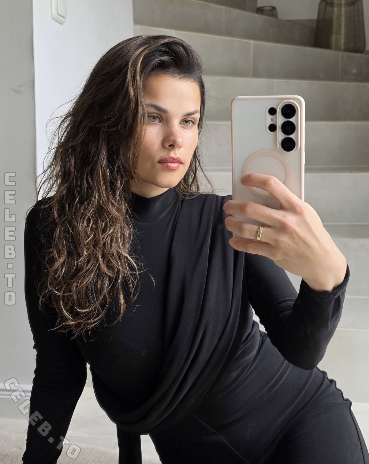 Louisa Masciullo nude photo 6