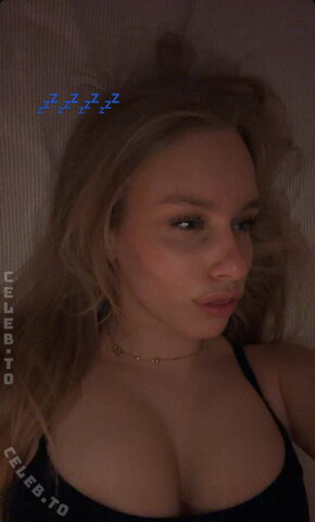 loulou_fbl nude photo 24