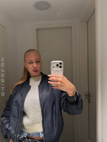 loulou_fbl nude photo 4