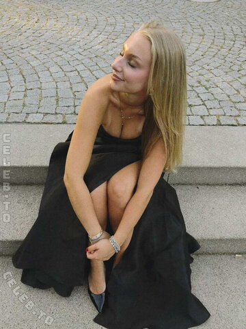 loulou_fbl nude photo 15
