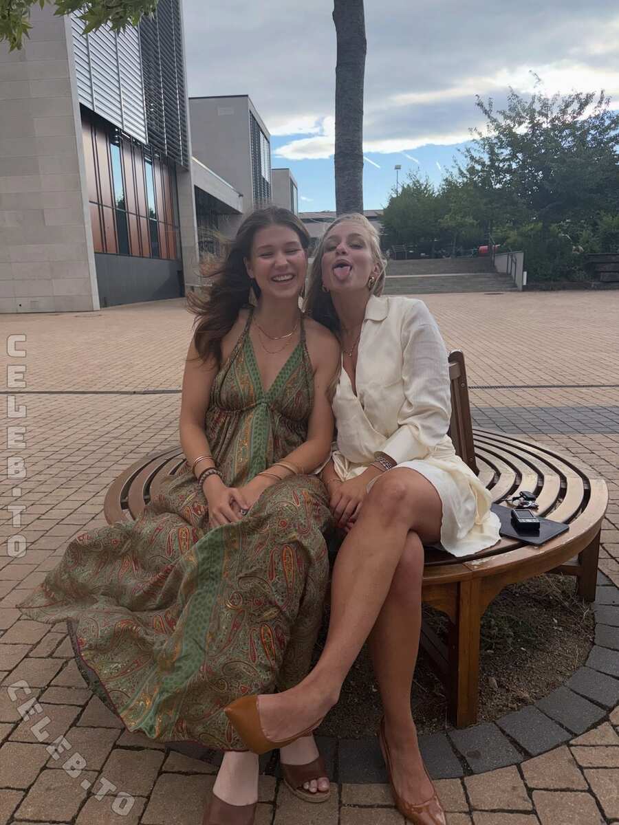 loulou_fbl nude photo 6