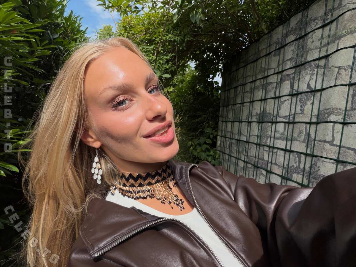 loulou_fbl nude photo 4