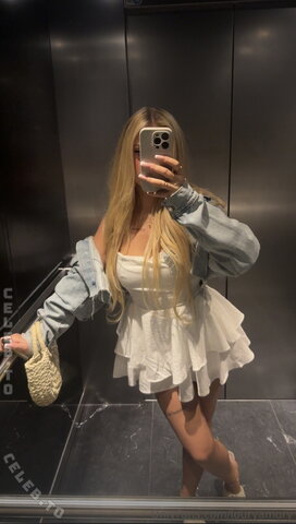 louryamory – Do you think I am wearing panties underneath? DM