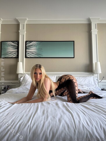 louryamory nude photo 10