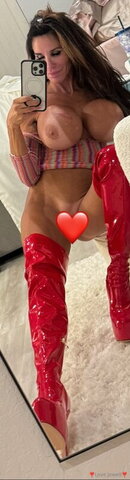 Lovejowell nude photo 2