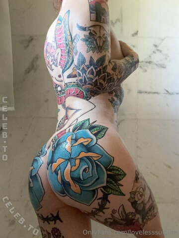 lovelesssuicide nude photo 16