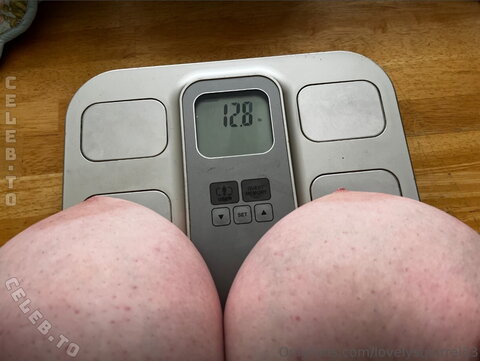 lovelysquirrel33 nude photo 52