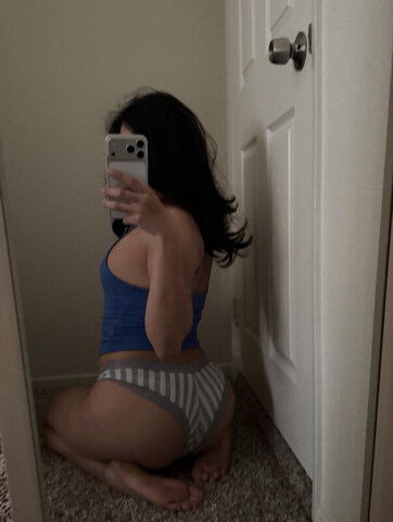 Lqn3e nude photo 15
