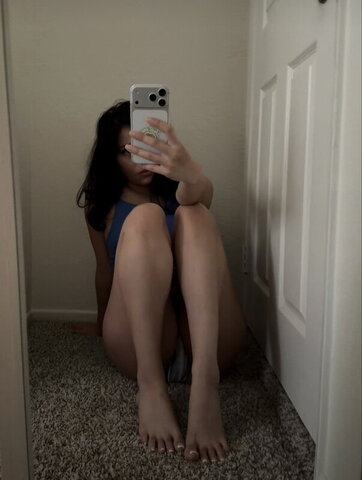 Lqn3e nude photo 11