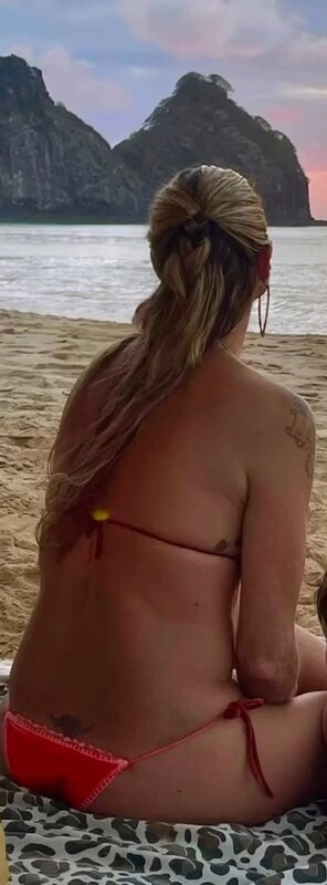Luana Piovani nude photo 7