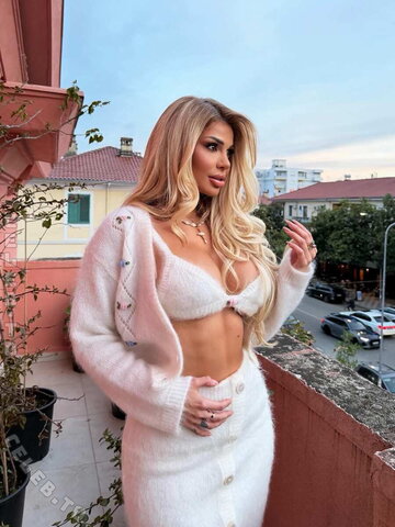 Luana Vjollca nude photo 31