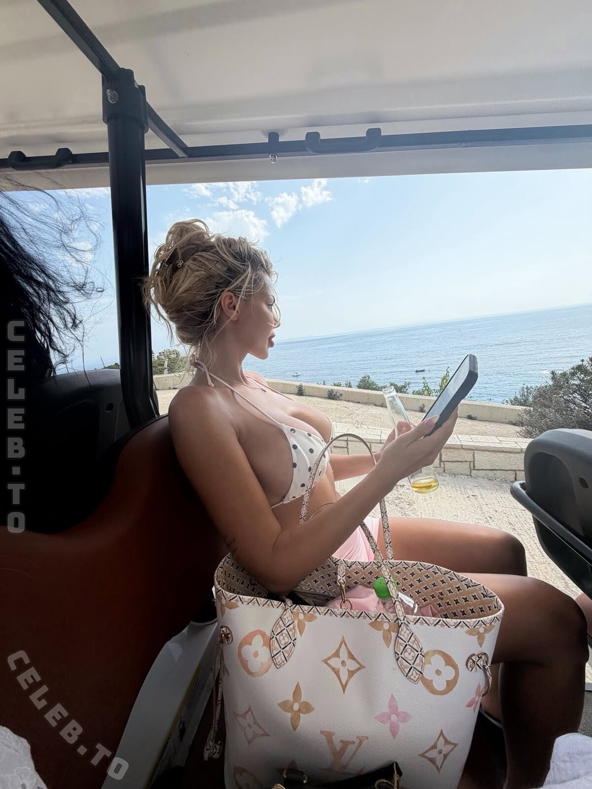 Luana Vjollca nude photo 3