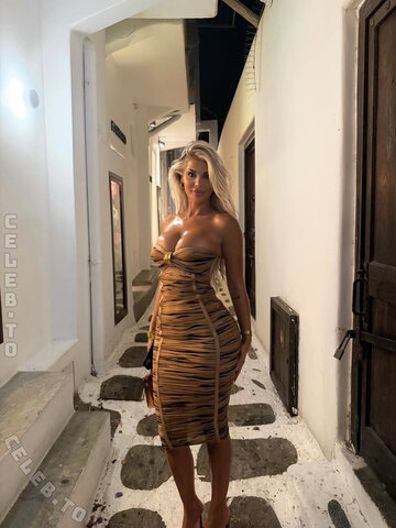 Luana Vjollca nude photo 54