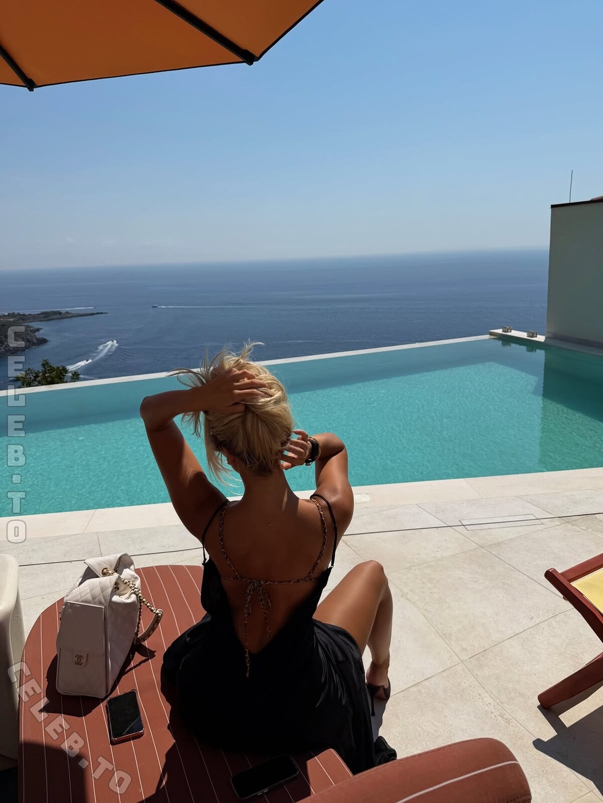 Luana Vjollca nude photo 3