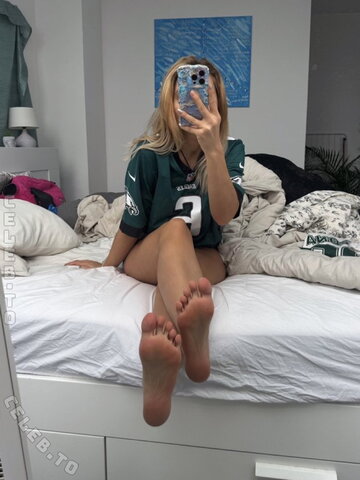 Luanaxsch nude photo 9