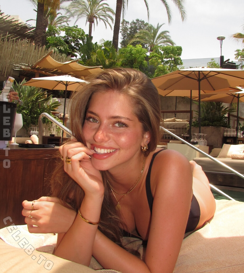 Lucia Ferrato nude photo 1