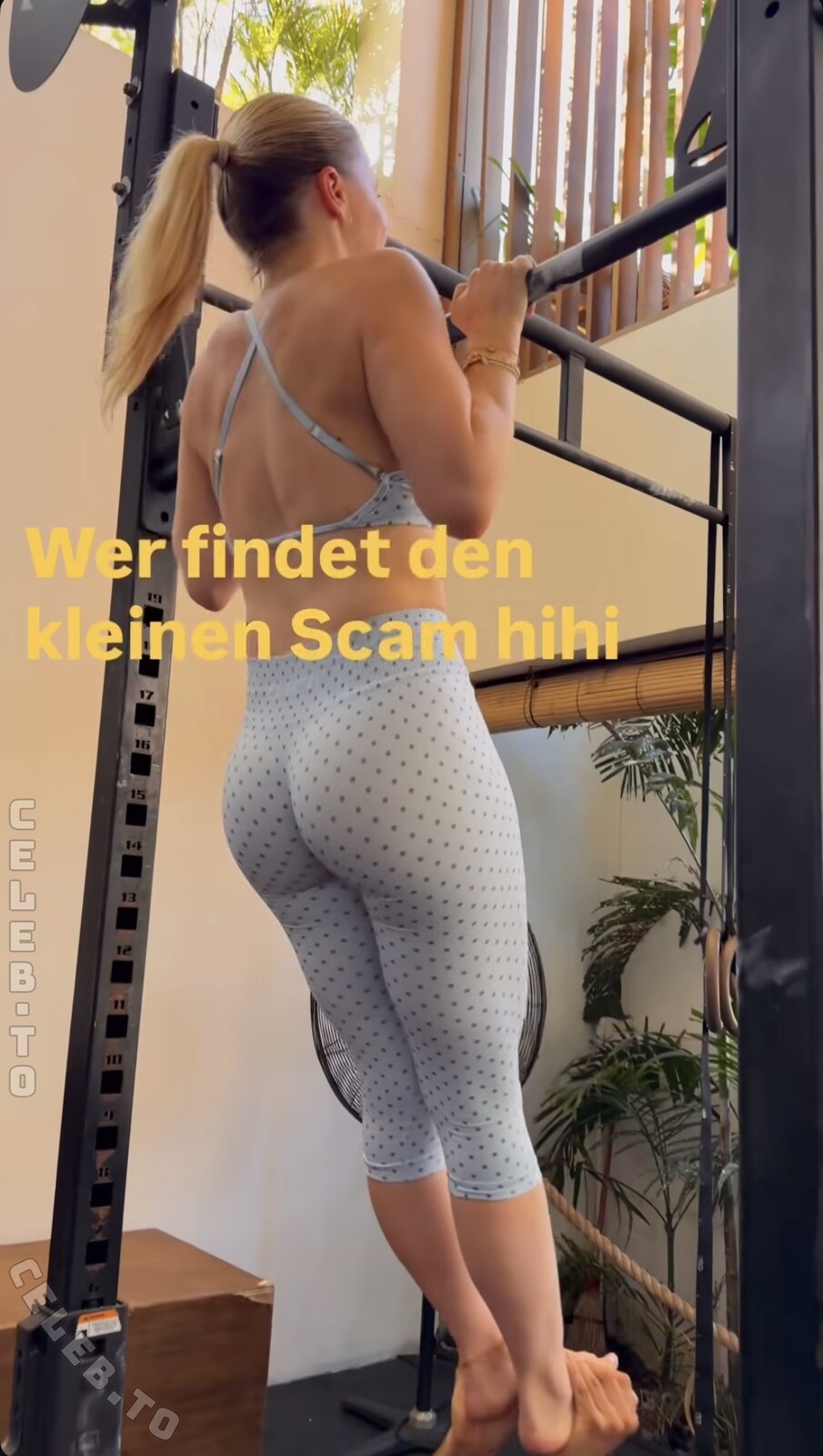 Lucia Leona nude photo 1