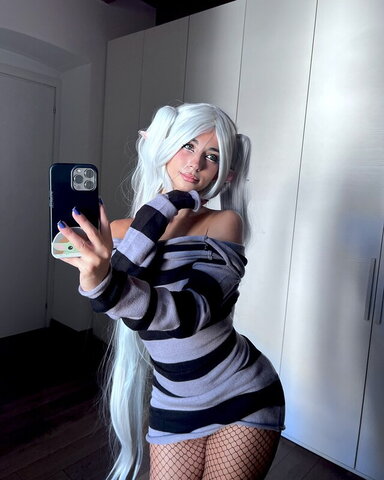 Lucrelisa nude photo 1