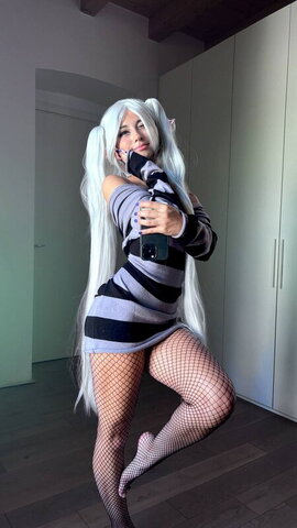 Lucrelisa nude photo 20