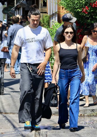 Lucy Hale nude photo 9