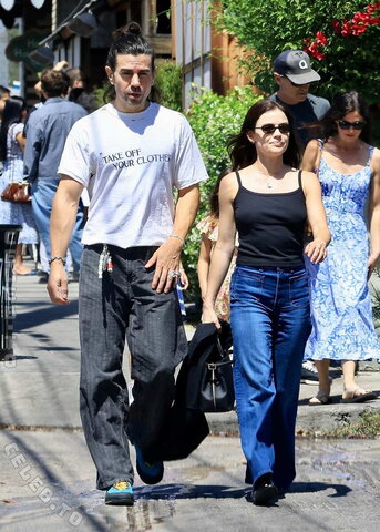 Lucy Hale nude photo 10