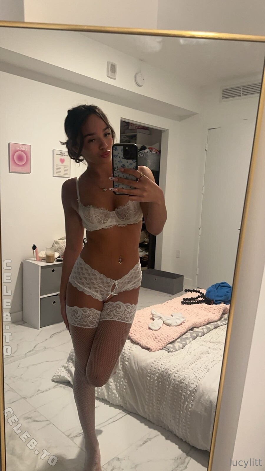 Lucy Litt nude photo 7