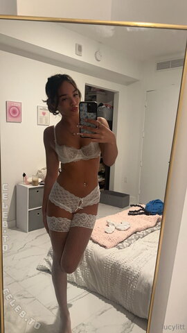 Lucy Litt nude photo 7