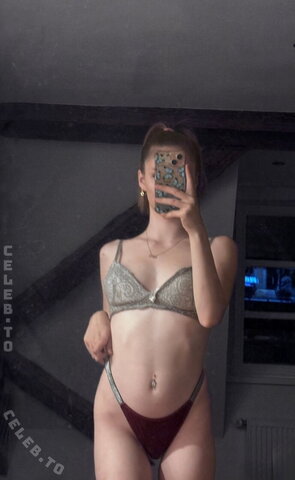 Lucy Müller nude photo 33