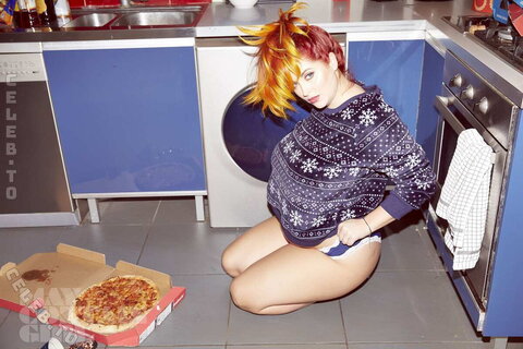 Lucy Vixen nude photo 12