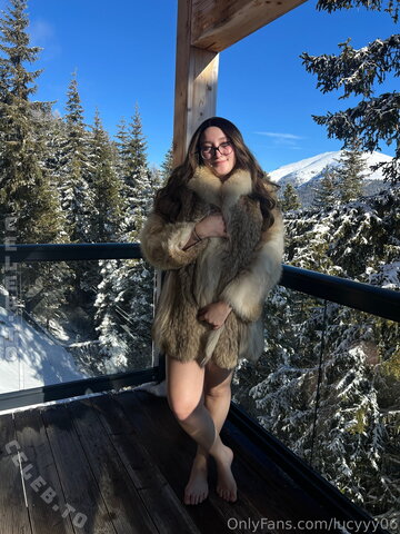 Lucyyy06 nude photo 86