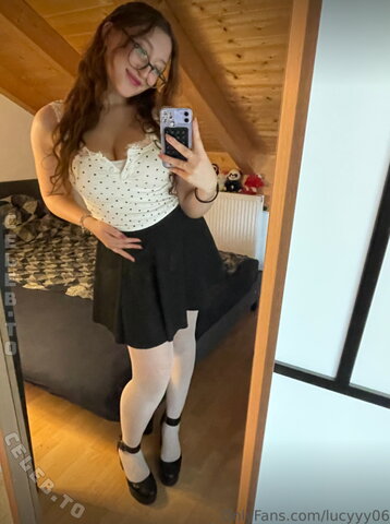 Lucyyy06 nude photo 58