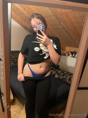 Lucyyy06 nude photo 90