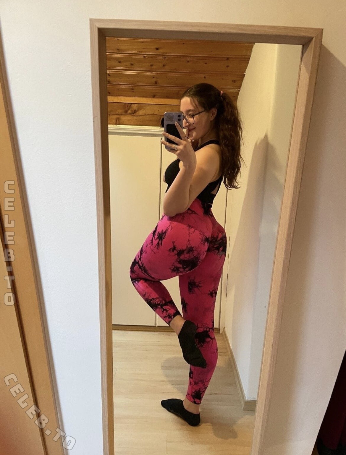 Lucyyy06 nude photo 1