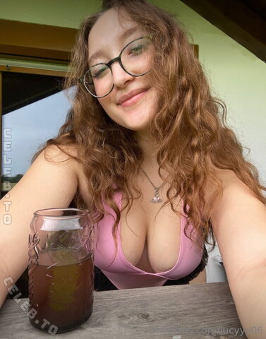 Lucyyy06 – Would you sit down with me?🍹