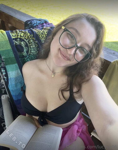 Lucyyy06 – From the feed