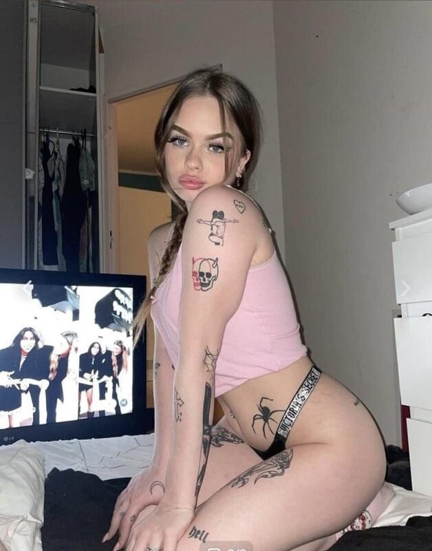 Luczkowska nude photo 25