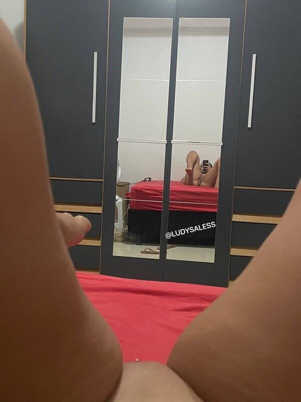 @ludysaless nude photo 22