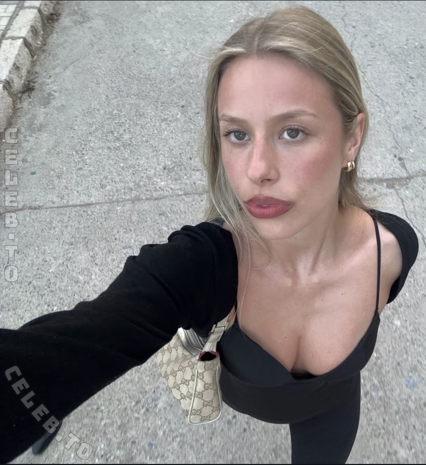 Luise Jenisch nude photo 2