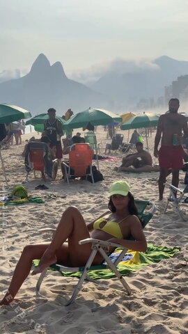 Luisinha Oliveira nude photo 10