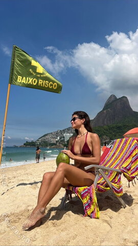 Luisinha Oliveira nude photo 65