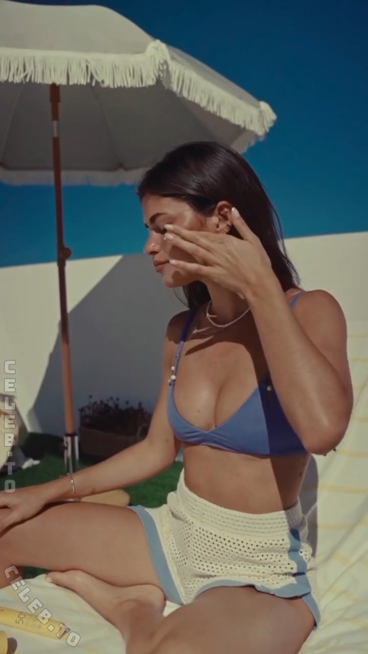 Luisinha Oliveira nude photo 9